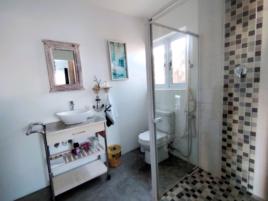 1 Bedroom Property for Sale in Golden Mile Western Cape
